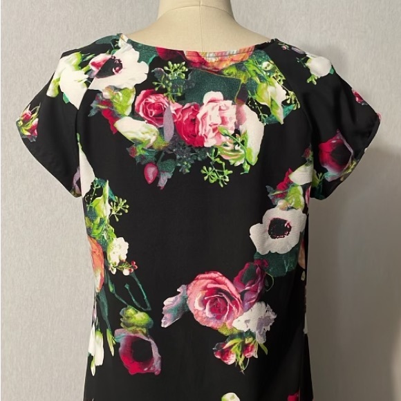 Merona floral dress, size medium - Picture 9 of 12